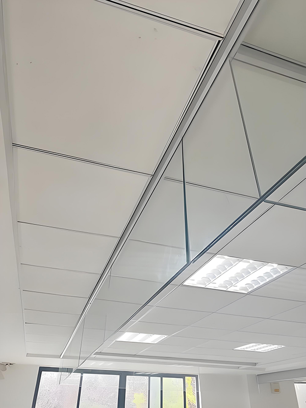 伊州玻璃伊州挡烟垂壁 伊州玻璃伊州挡烟垂壁