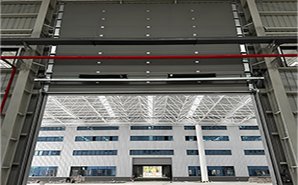 伊州工业提升门