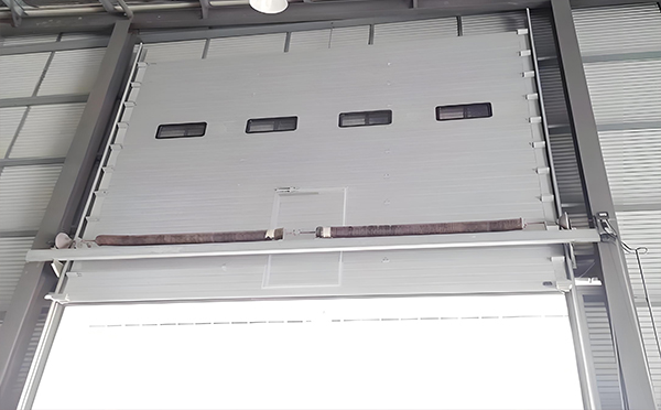 伊州工业滑升门