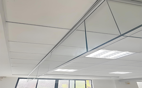 伊州玻璃挡烟垂壁