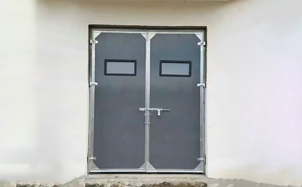 伊州工业门在高温作业区域的运行表现 伊州工业门在高温作业区域的运行表现