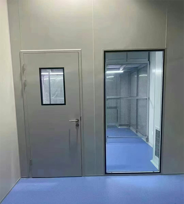 学校教学楼完成伊州防火门标准化安装